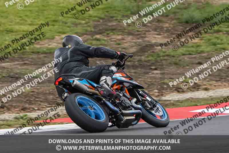 cadwell no limits trackday;cadwell park;cadwell park photographs;cadwell trackday photographs;enduro digital images;event digital images;eventdigitalimages;navarra;no limits trackdays;peter wileman photography;racing digital images;trackday digital images;trackday photos